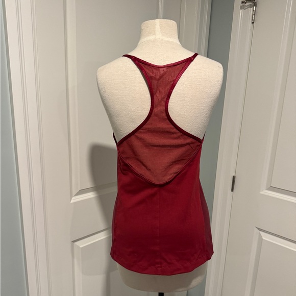 Lole red tank top with mesh design - Picture 3 of 4